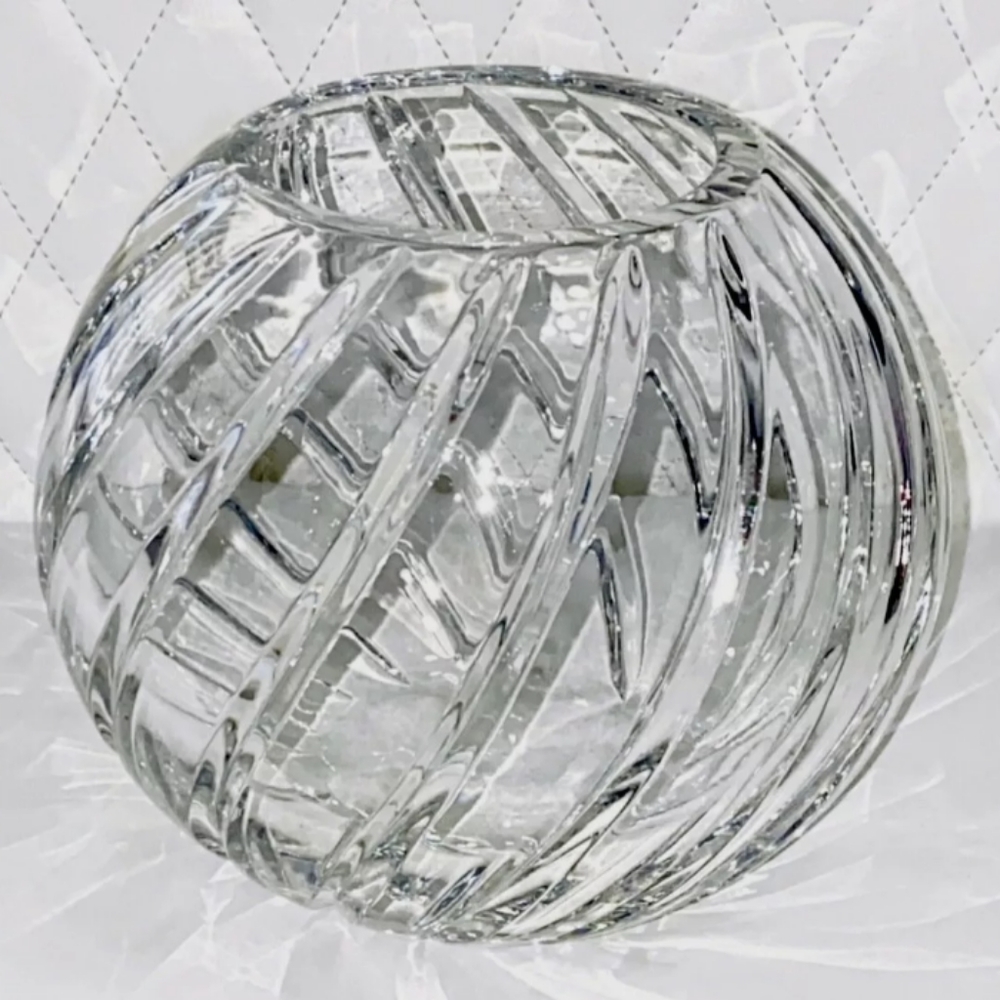 Lrg Vintage Bohemian Swirl Cut Crystal Rose Bowl Vase 7”
